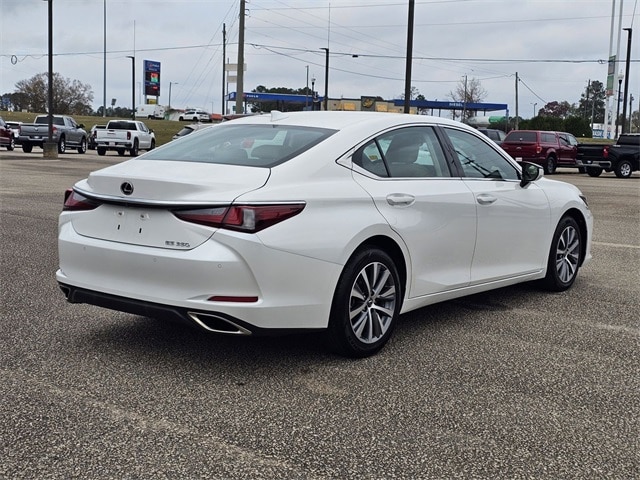 2021 Lexus ES 350 photo 4
