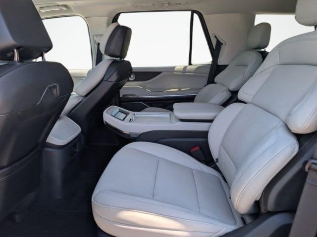 2026 Lincoln Navigator Reserve - Photo 12