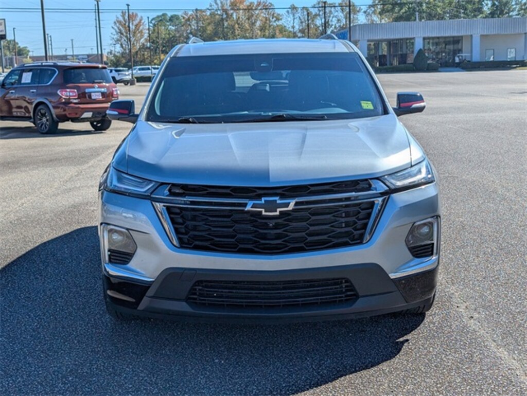Used 2023 Chevrolet Traverse Premier SUV
