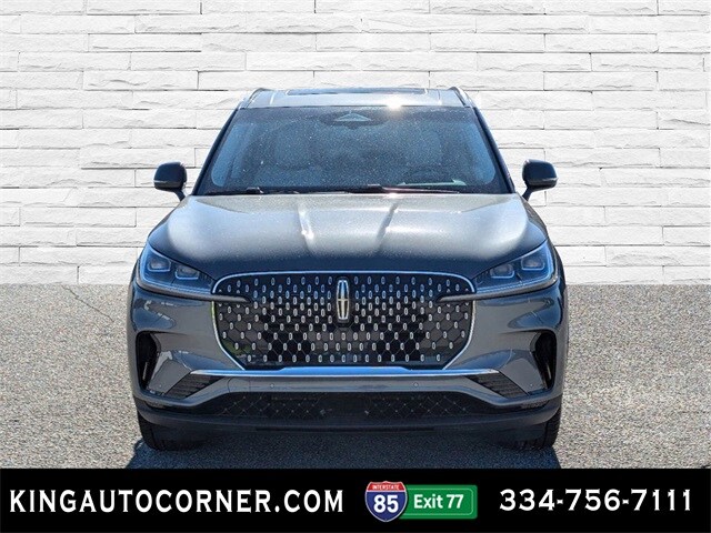 2025 Lincoln Aviator Reserve photo 2