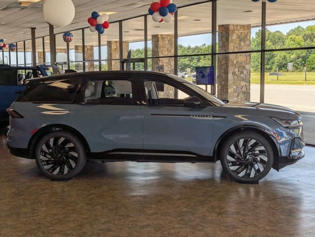 New 2026 Lincoln Nautilus Reserve SUV