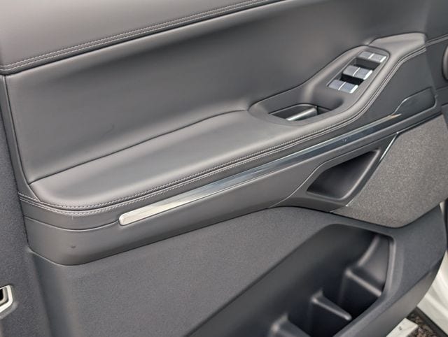 2027 Lincoln Navigator Reserve - Photo 19