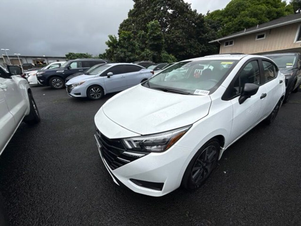 Used 2025 Nissan Versa 1.6 S Sedan