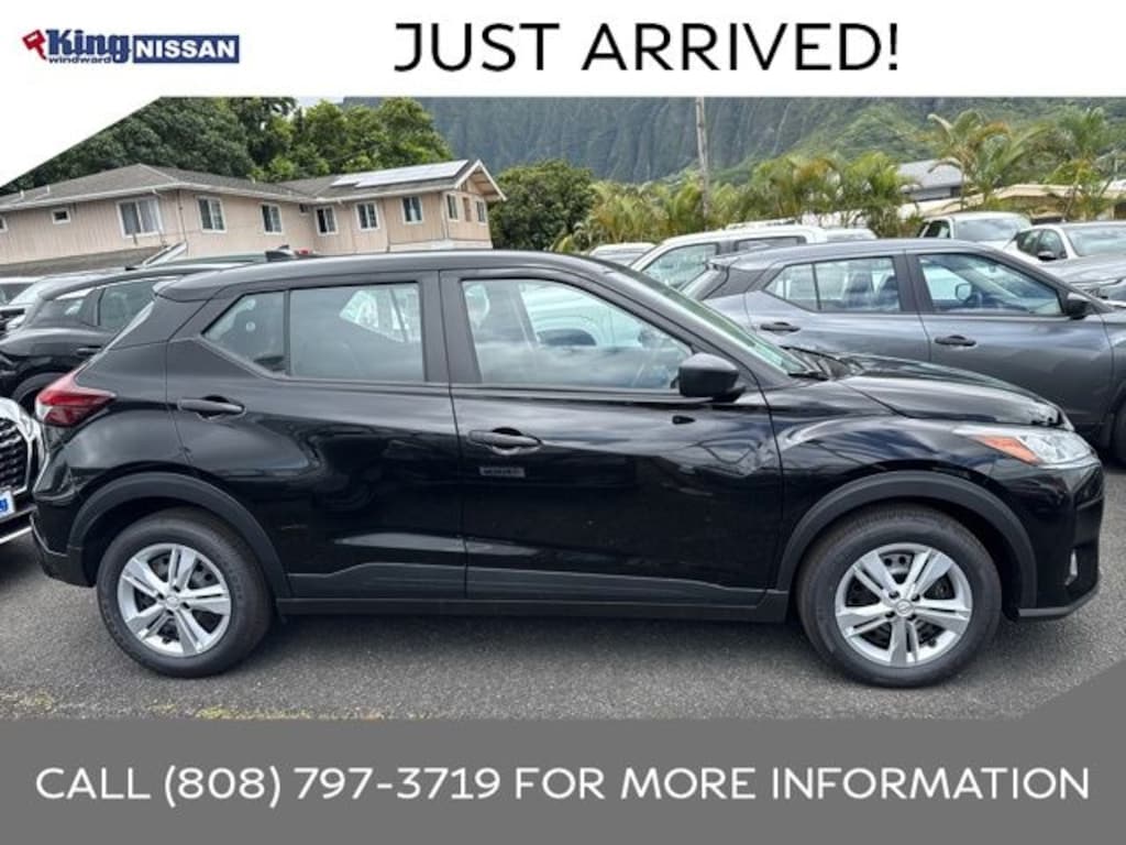 Used 2025 Nissan Kicks Play S SUV