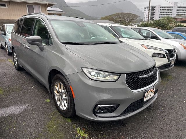 2022 Chrysler Pacifica Touring L's photo