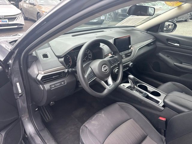 2024 Nissan Altima SV - Photo 17