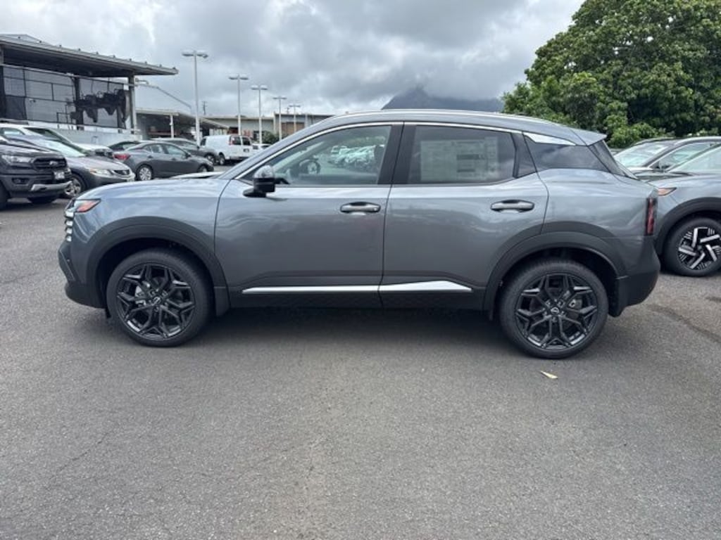 New 2026 Nissan Kicks SR SUV