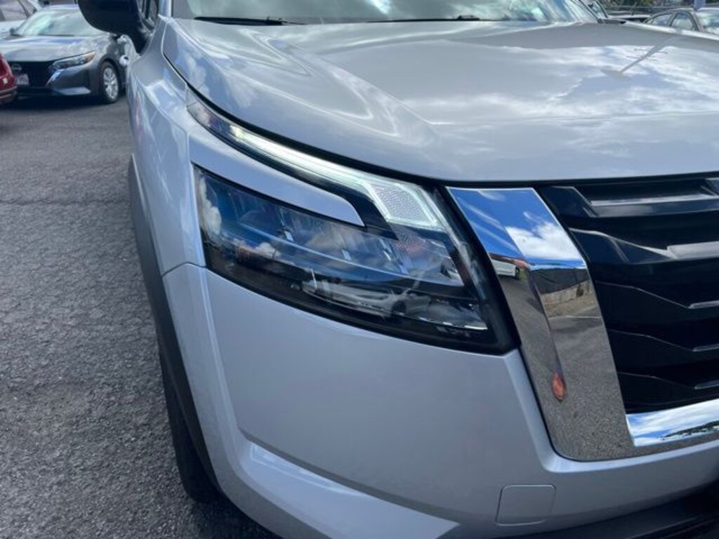 Certified 2025 Nissan Pathfinder S SUV