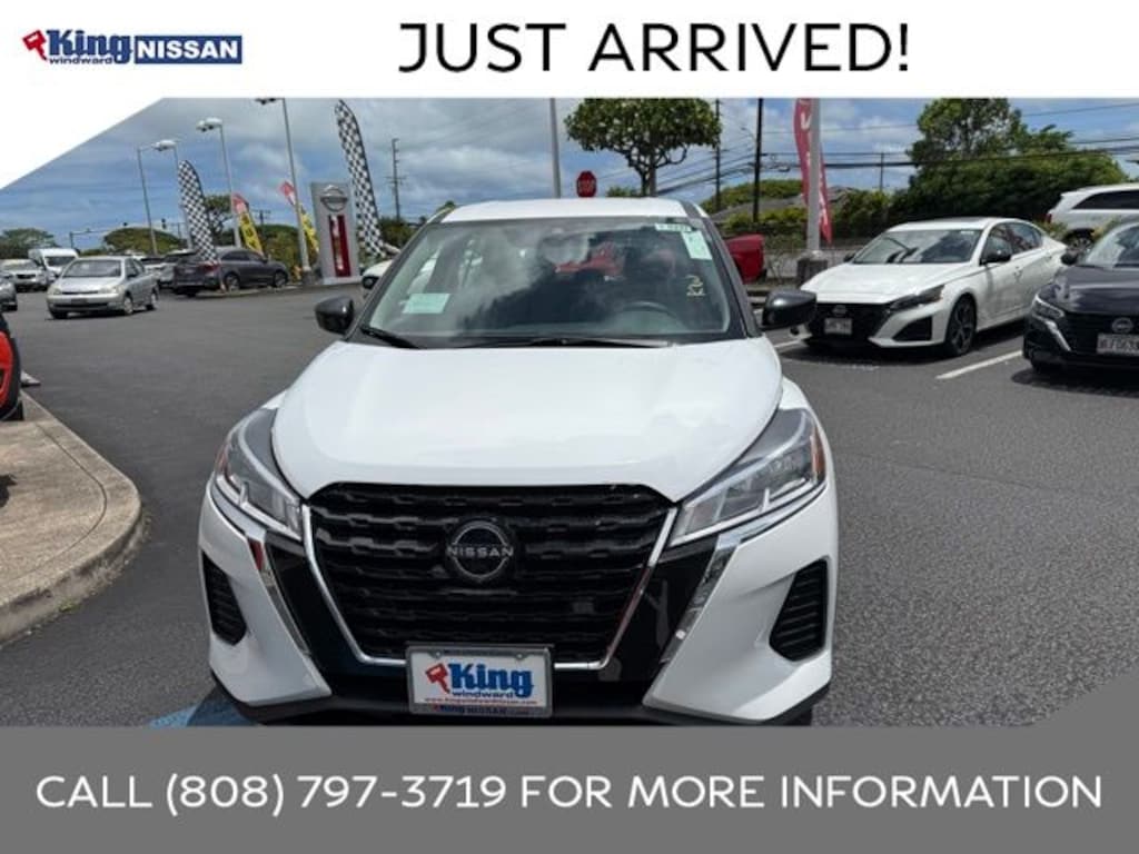 Used 2025 Nissan Kicks Play S SUV