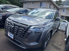 2026 Nissan Pathfinder Platinum SUV