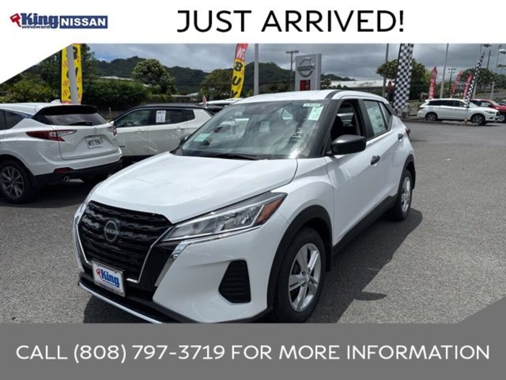 Used 2025 Nissan Kicks Play S SUV