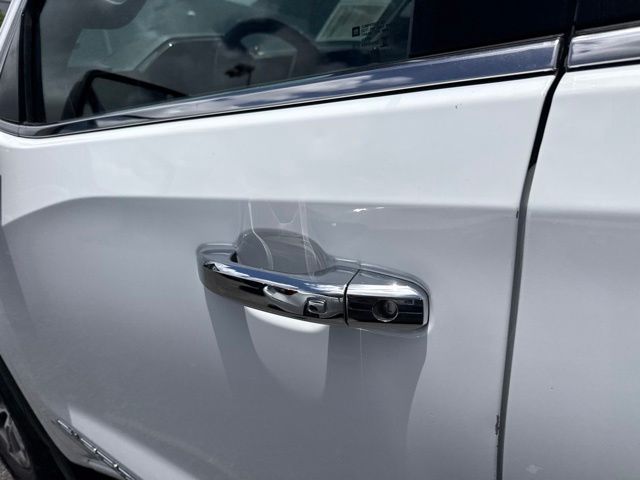 2024 GMC Sierra 1500 SLT - Photo 15