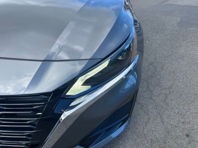2025 Nissan Altima S photo 3