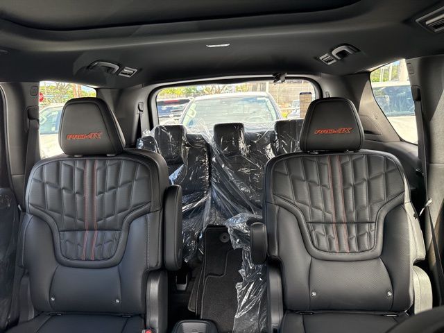 2026 Nissan Armada PRO-4X - Photo 11