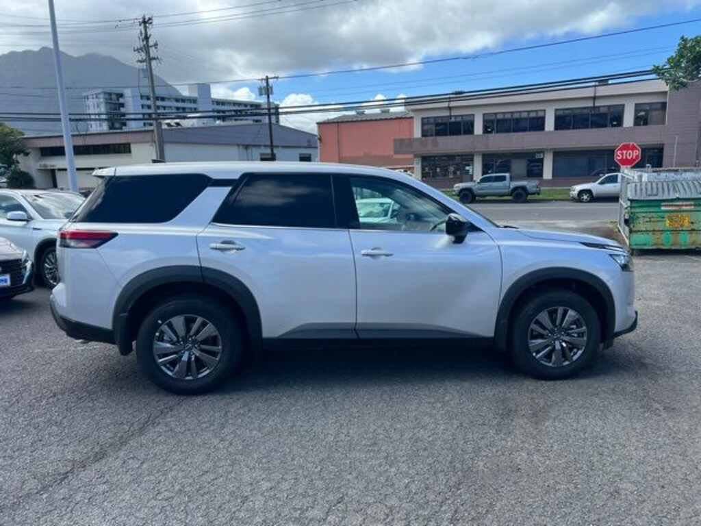 Certified 2025 Nissan Pathfinder S SUV
