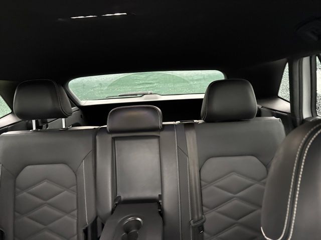 2024 Volkswagen Atlas Cross Sport SE w/Tech - Photo 9