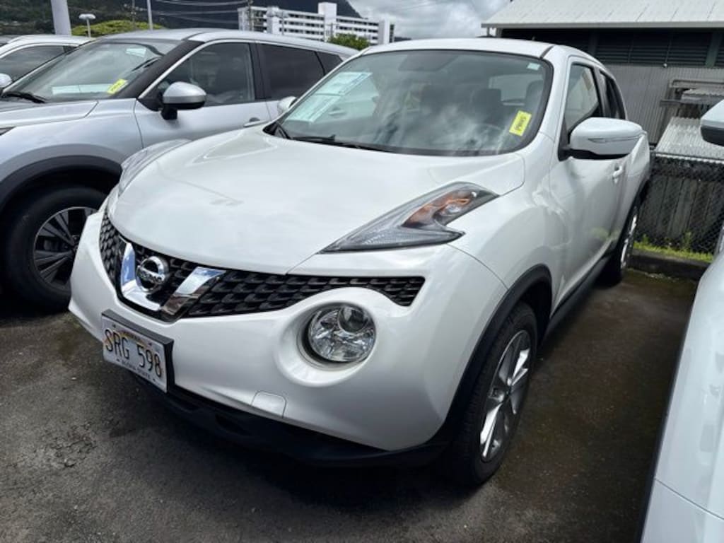Used 2015 Nissan Juke S SUV
