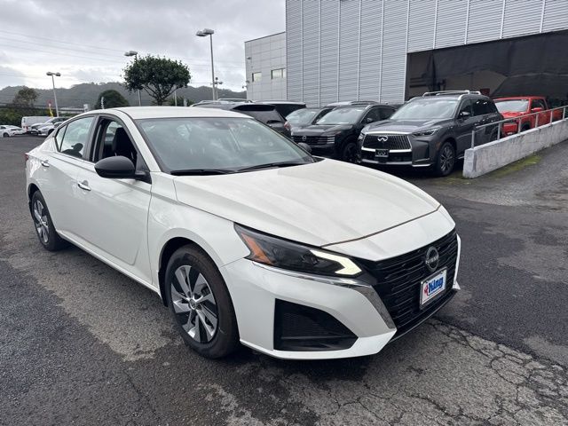 2025 Nissan Altima Sedan 