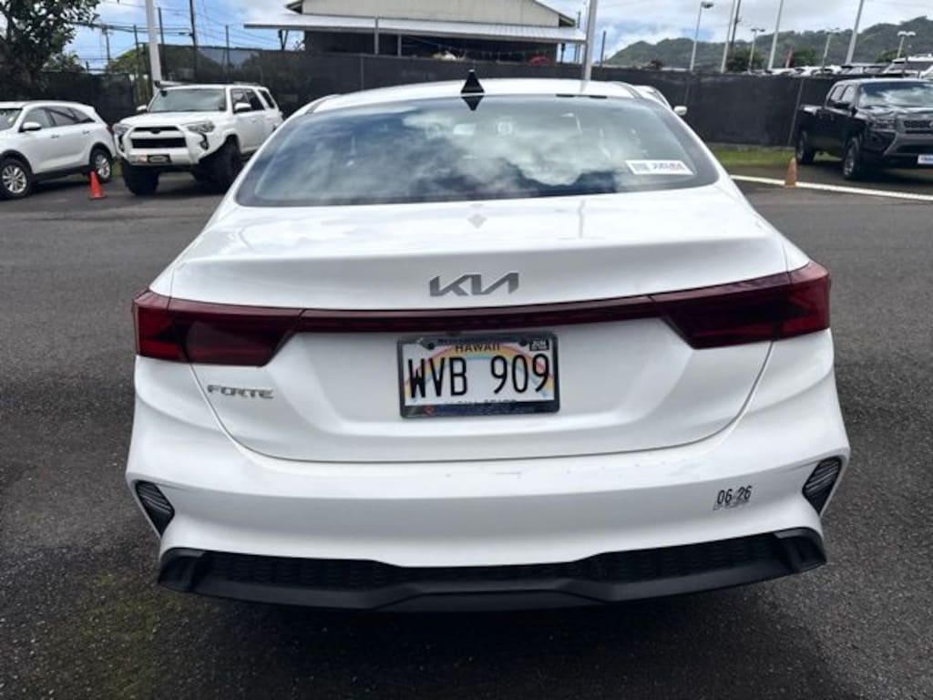 Used 2023 Kia Forte LXS Sedan