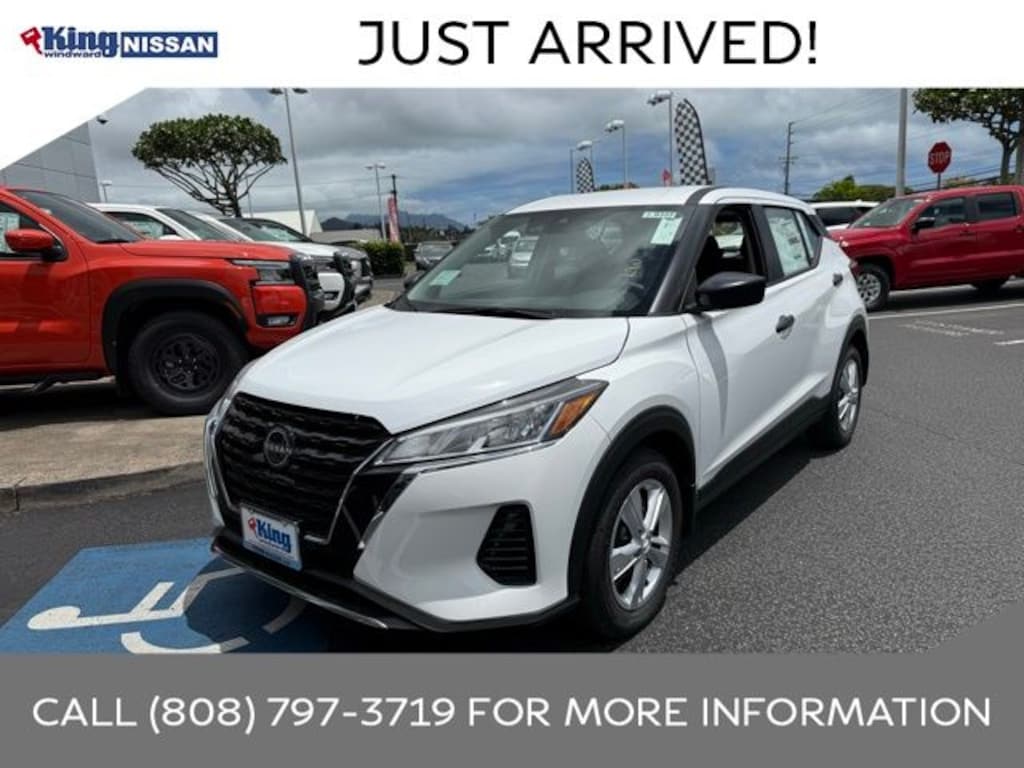 Used 2025 Nissan Kicks Play S SUV