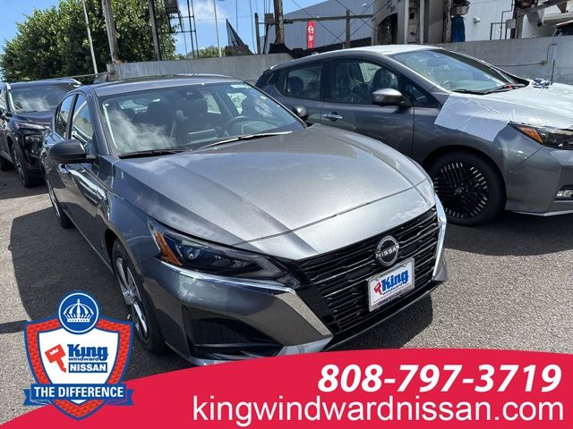 2025 Nissan Altima S photo 3