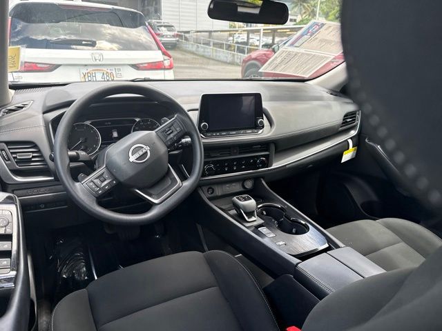 2025 Nissan Rogue S - Photo 10