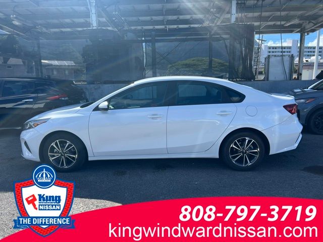 2023 Kia Forte LXS photo 4