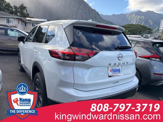 2025 Nissan Rogue SV photo 2