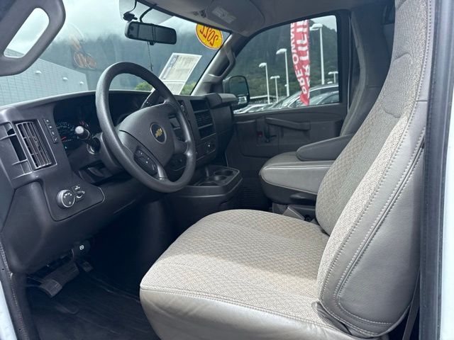 2022 Chevrolet Express Cargo Work Van - Photo 14