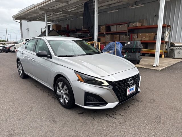 2025 Nissan Altima Sedan 