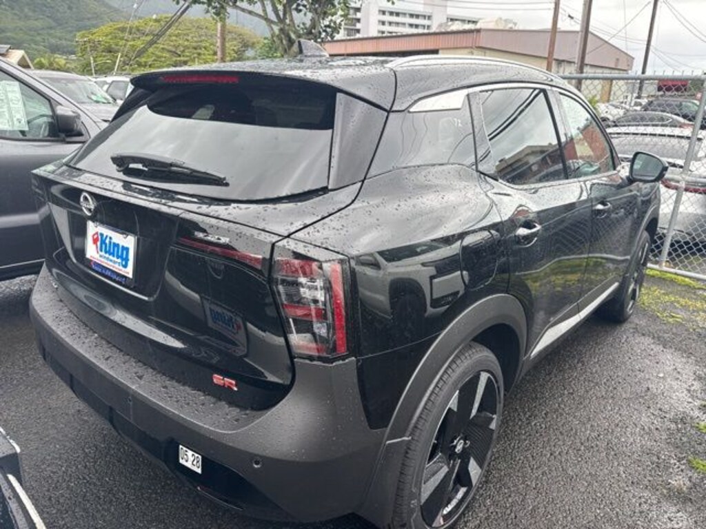 New 2026 Nissan Kicks SR SUV