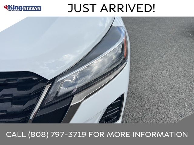 2024 Nissan Kicks SR photo 3