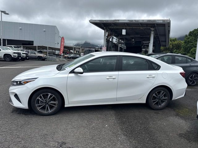 2023 Kia Forte LXS - Photo 8