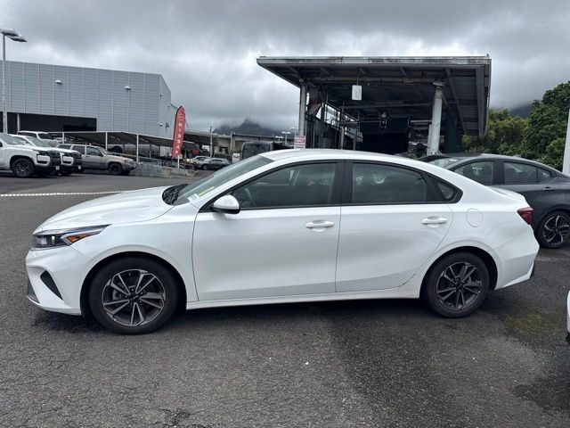 2023 Kia Forte LXS - Photo 7
