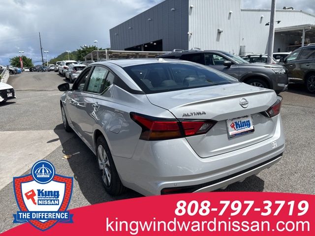 2025 Nissan Altima S photo 4