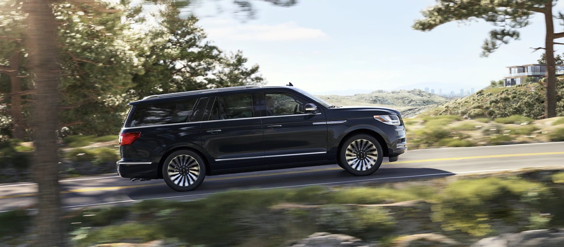 2021 Lincoln Navigator with select shift automatic transmission