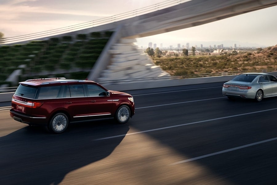 2021 Lincoln Navigator with adaptive cruise control