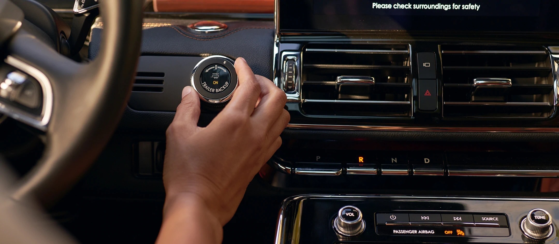 2021 Lincoln Navigator with heavy duty trailer tow package