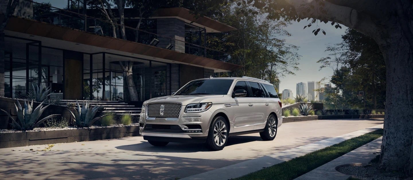 2021 Lincoln Navigator with Lincoln Embrace