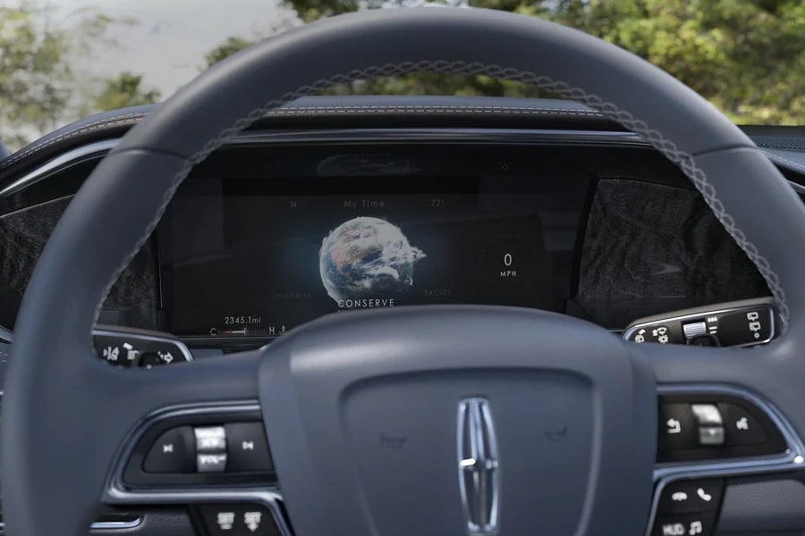 2021 Lincoln Navigator with lincoln drive modes