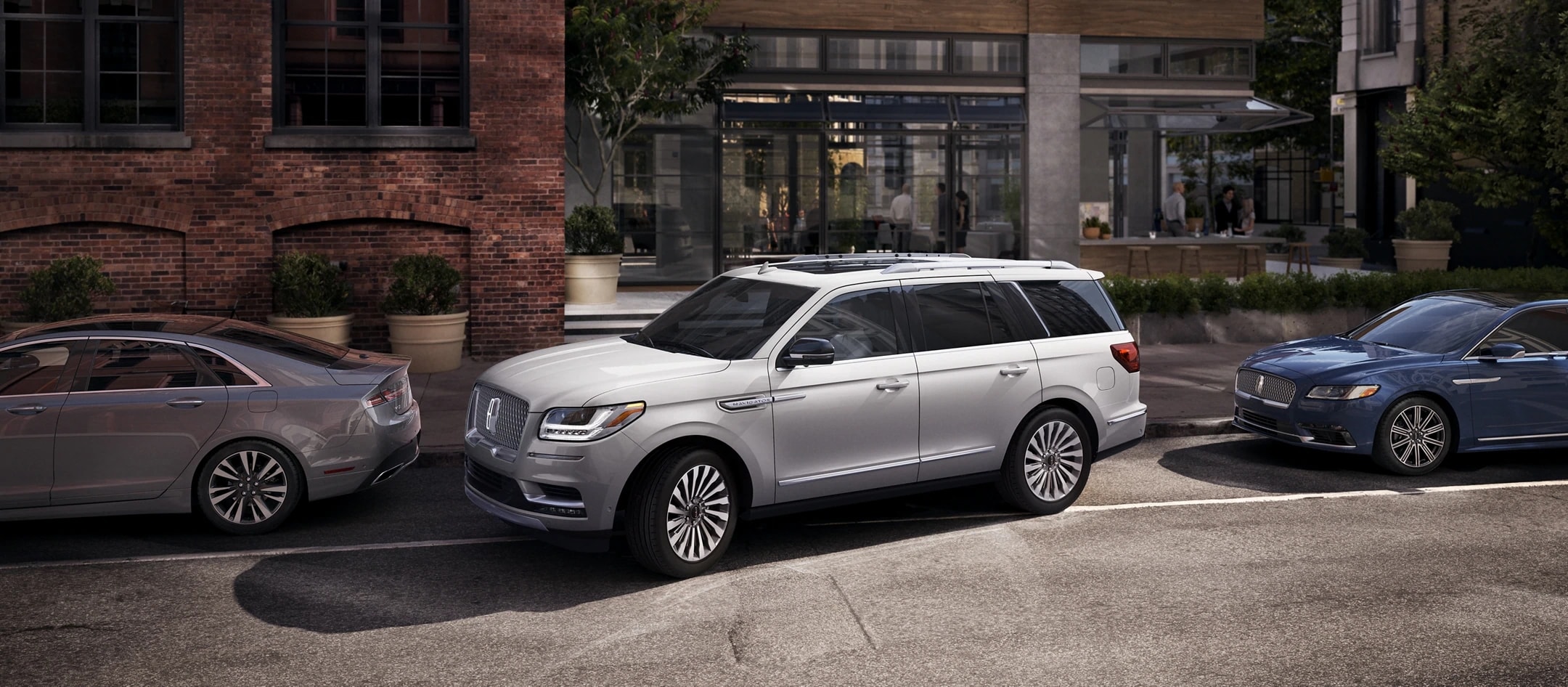2021 Lincoln Navigator with enhanced active park assist