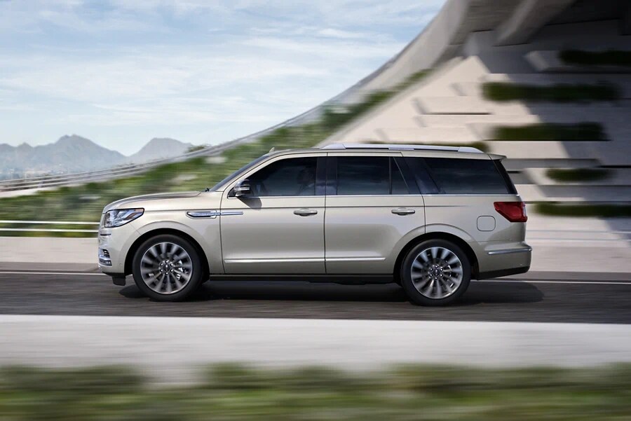 2021 Lincoln Navigator with aluminum body