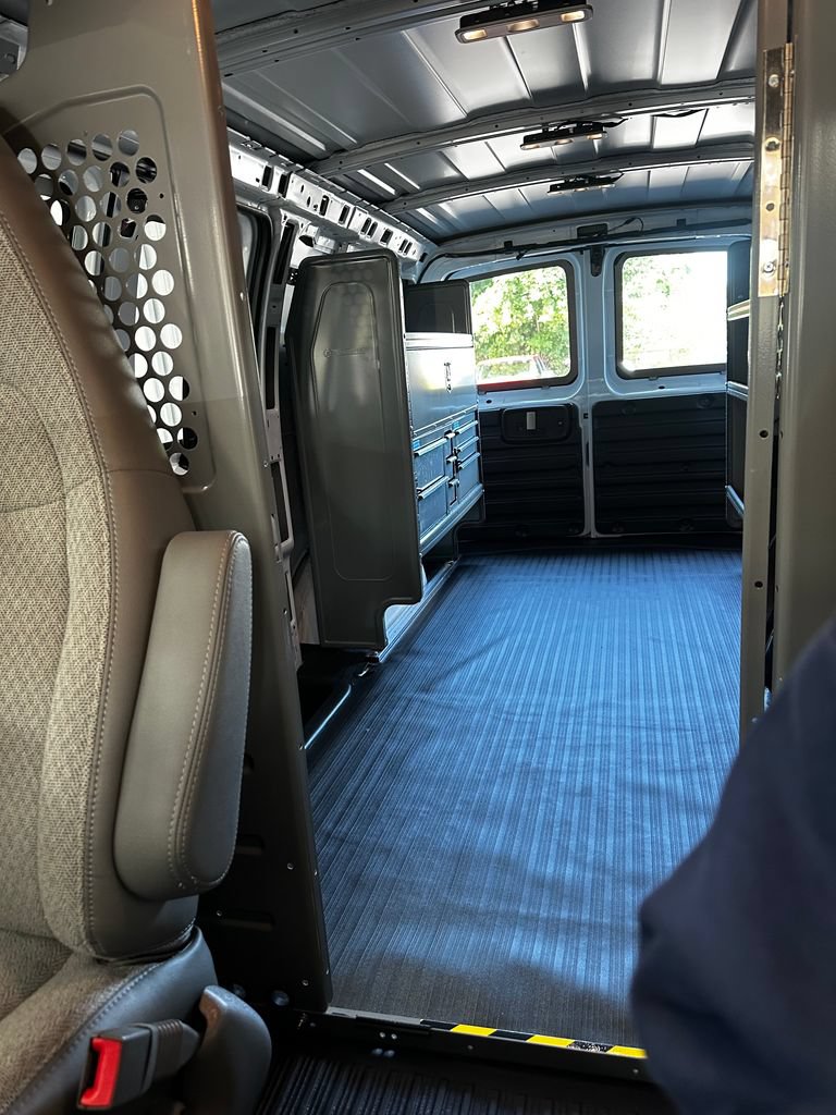 2025 Chevrolet Express Cargo Work Van - Photo 24