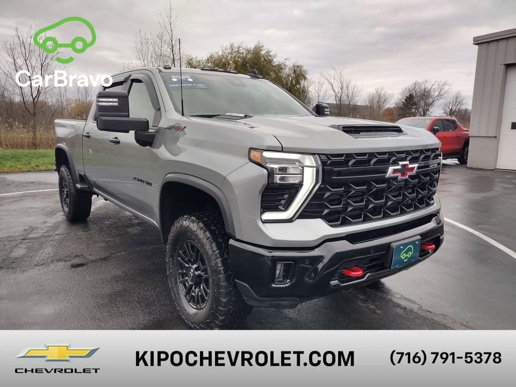 2025 Chevrolet Silverado 2500HD ZR2's photo