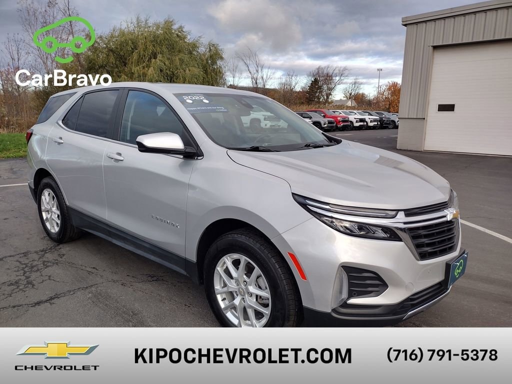 2022 Chevrolet Equinox LT's photo