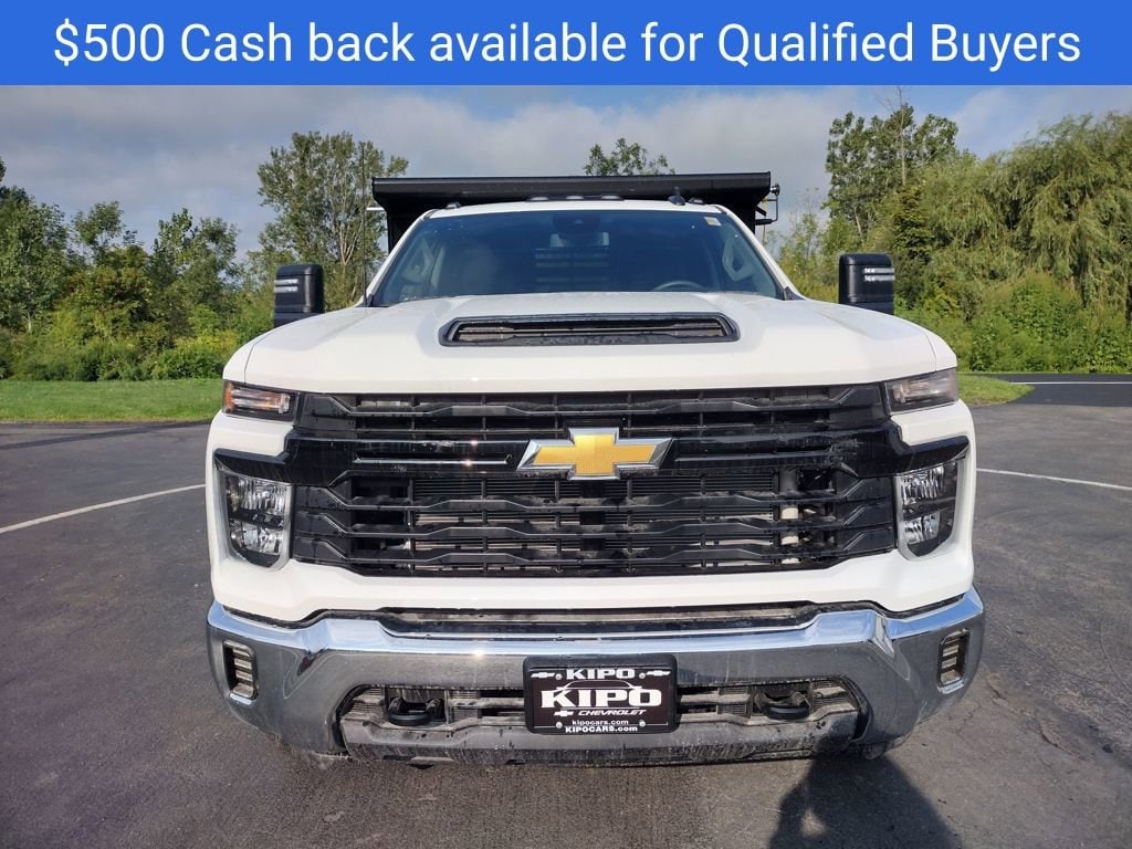 View vehicle photo 2