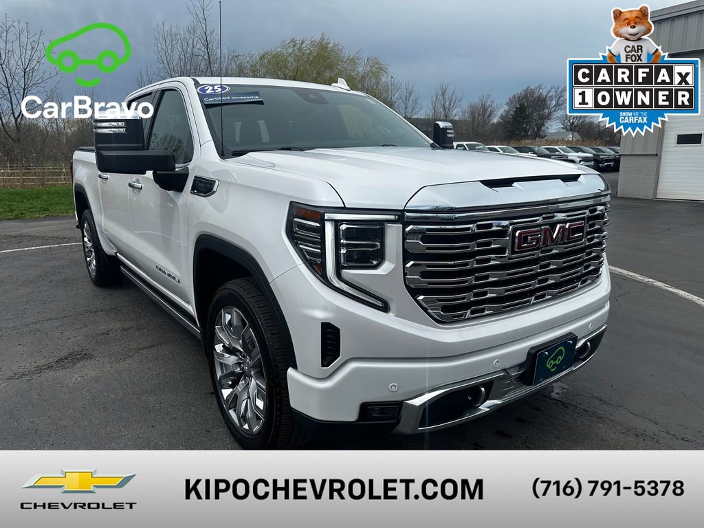 2025 GMC Sierra 4WD Crew Cab Short Box Denali's photo