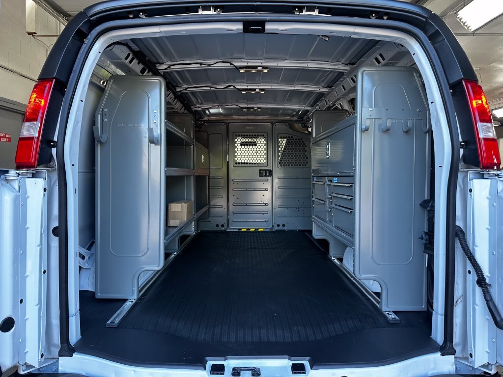 2025 Chevrolet Express Cargo Work Van - Photo 27