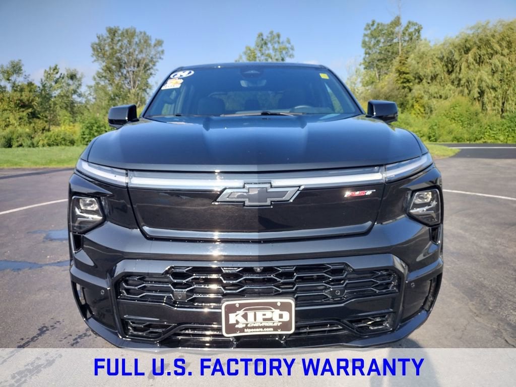 Used 2024 Chevrolet Silverado EV RST with VIN 1GC40ZEL0RU303052 for sale in Ransomville, NY