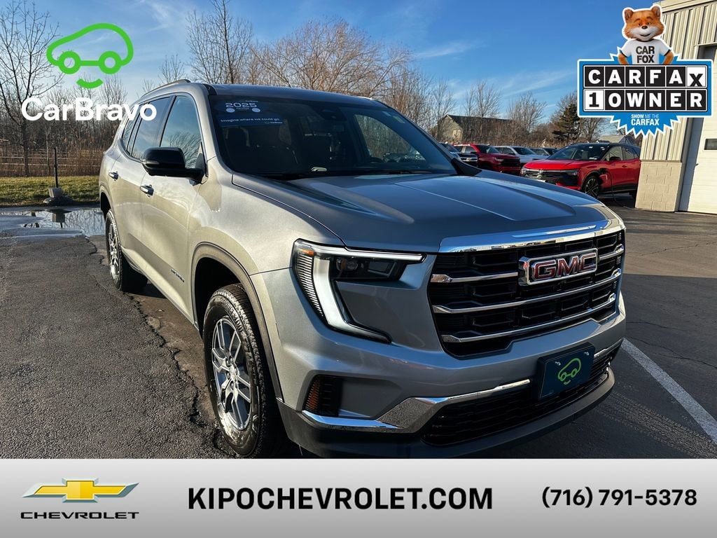 2025 GMC Acadia Elevation's photo